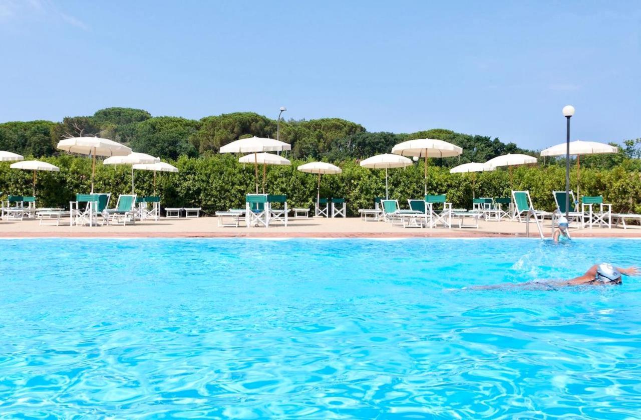 Isa-Apartments 4 Beds In Residence With Swimming-Pool In San Vincenzo, Just 600 Meters From The Sea Dış mekan fotoğraf
