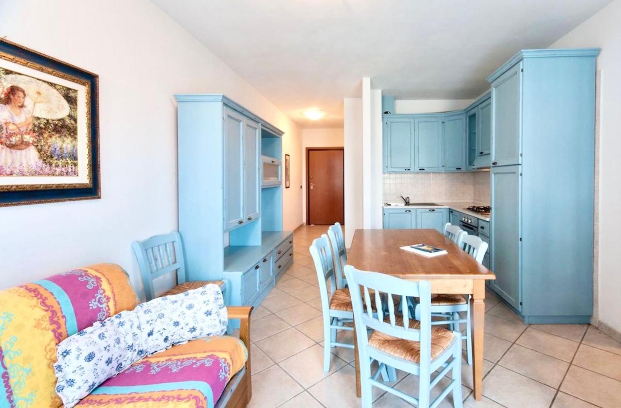 Isa-Apartments 4 Beds In Residence With Swimming-Pool In San Vincenzo, Just 600 Meters From The Sea Dış mekan fotoğraf